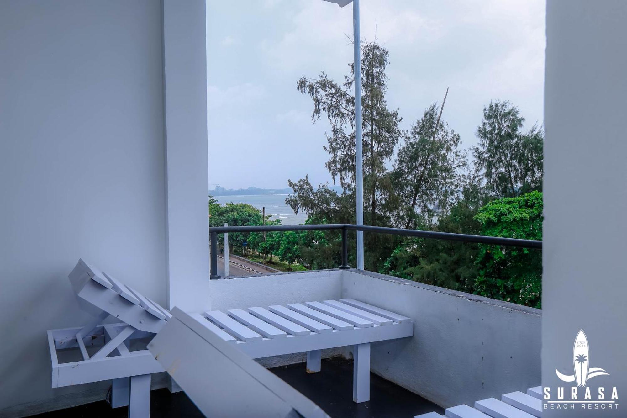 Surasa Beach Resort Weligama Exterior photo